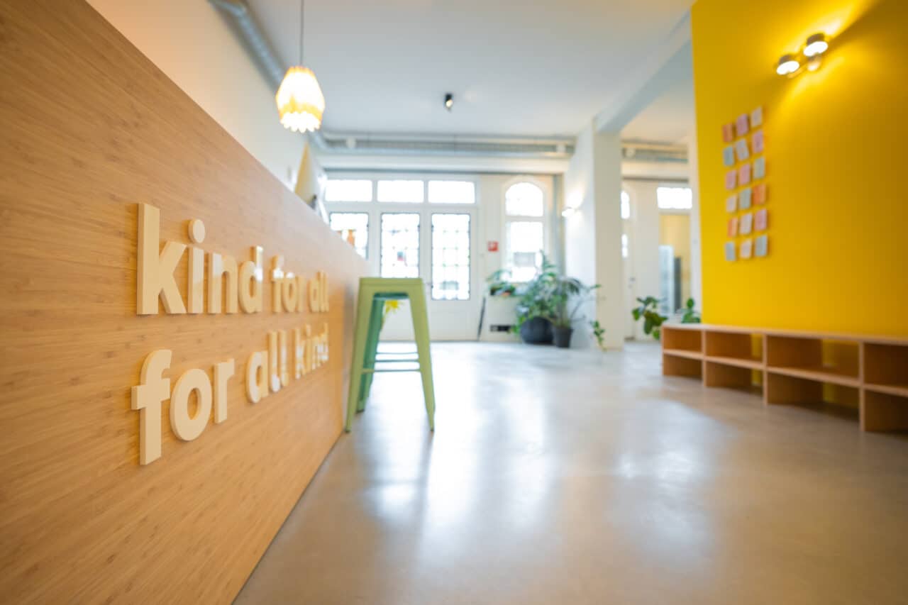 Balanzs Nieuwe Achterrgacht Lounge