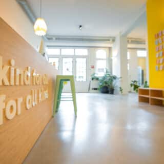 Balanzs Nieuwe Achterrgacht Lounge